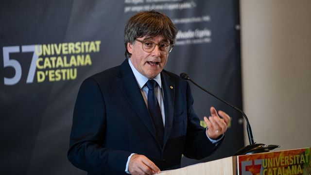 Puigdemont pide paciencia para la oficialidad del catalán en la UE y acusa al PP de bloquearla