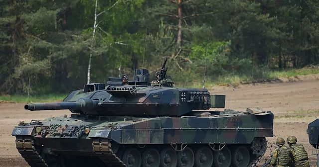 Trump estudia reducir sus tropas en Alemania tras las críticas de Merz por la guerra de Irán