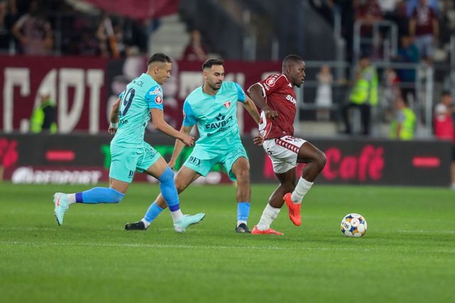 Etapa a 23-a din Superligă se încheie luni cu duelurile Oțelul - Csikszereda și UTA - Rapid