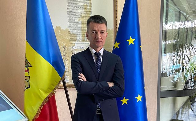 Un fost șef din cadrul SIS, reținut în România pentru că ar fi transmis secrete de stat unor ofițeri de informații din Belarus