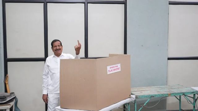 Maharashtra Minister Ganesh Naik Alleges Name Missing From Voter List, Casts Vote Later