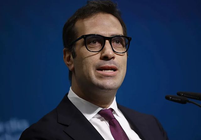 Bruselas amenaza con llevar a España ante la justicia por su intervención en la opa de BBVA sobre el Sabadell