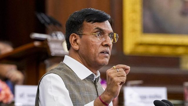 Sports Minister announces Task Force to assess Formula 1 revival in India