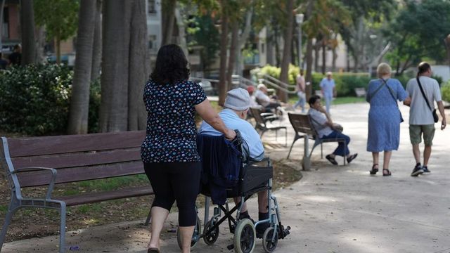 El riesgo de pobreza o exclusión social en Cataluña sube al 24,8% en 2025, según Idescat