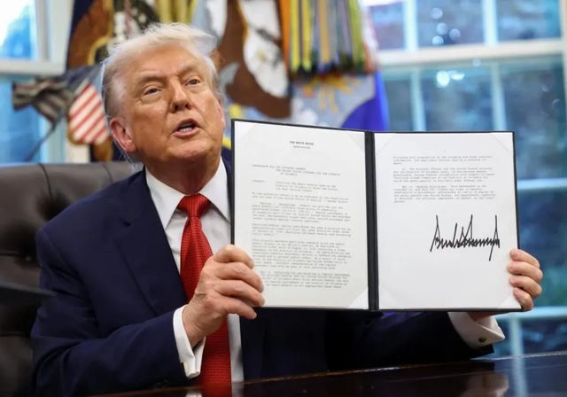 Trump impondrá aranceles del 100% a los medicamentos que no se produzcan en EE UU