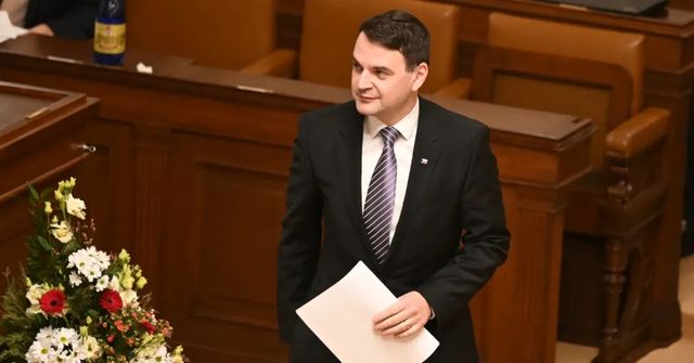 Ministr Macinka bude jednat v Bruselu se šéfem NATO i šéfkou unijní diplomacie