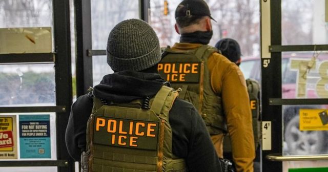 Trump, da domani agenti dell'Ice negli aeroporti Usa