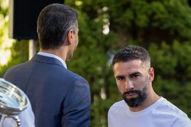 El saludo de Carvajal a Pedro Sánchez del que se habla en redes