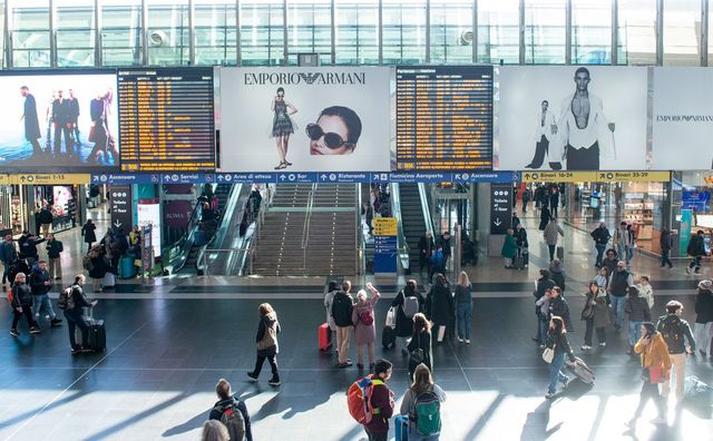 Alta Velocità Roma-Napoli, treni in tilt e maxi ritardi per incendio su binari