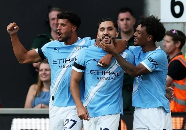 La Premier cumple las expectativas en la primera jornada