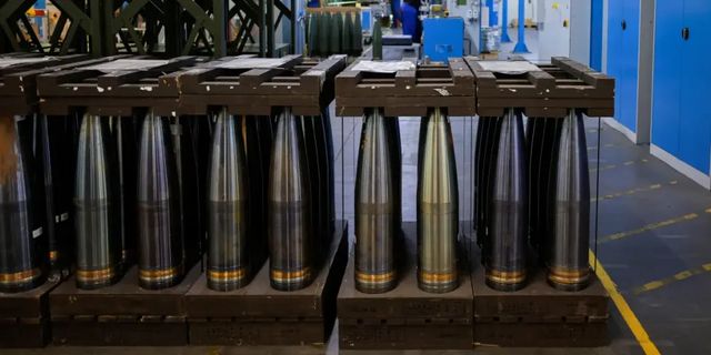 Německo podpoří českou muniční iniciativu pro Ukrajinu 576 miliony eur