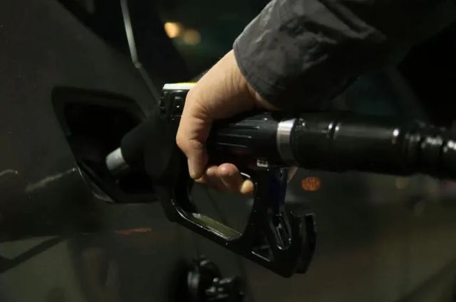 Carburanții continuă să se scumpească. Noile prețuri stabilite…