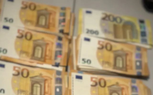 Peste 31 mii de euro nedeclarați, depistați în bagajul unui pasager la Aeroportul Chișinău