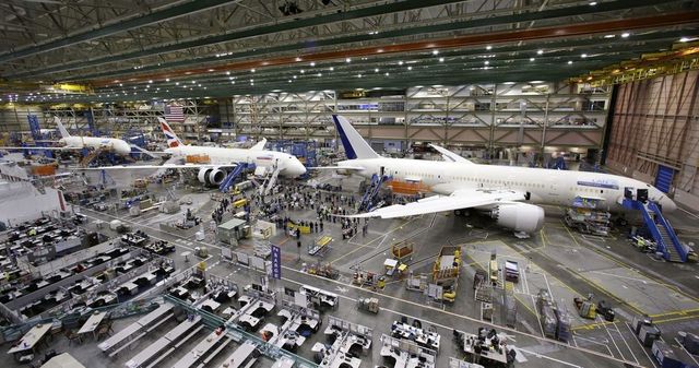 Componenti Boeing 787 Dreamliner non sicure, indaga Procura