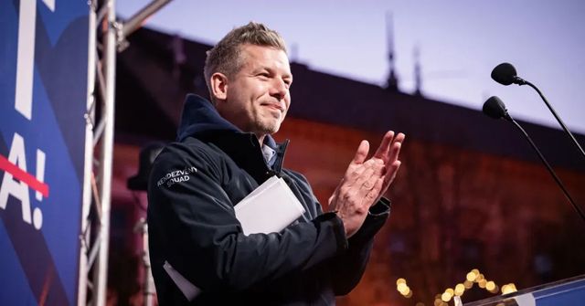 Magyar má šanci vyhrát maďarské volby, shodují se Vondra, Telička a Joch