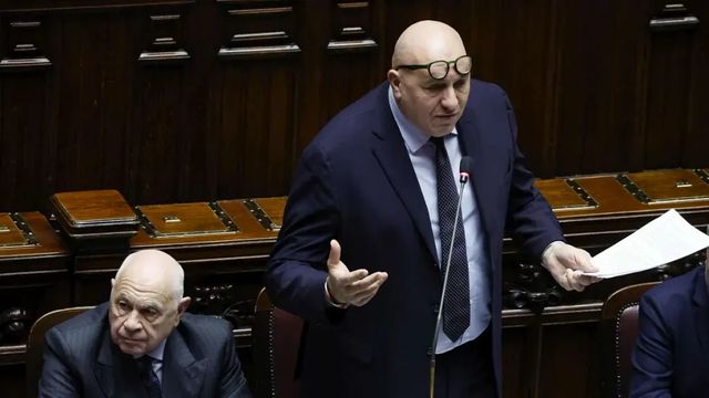 Crosetto, dopo l'Ucraina la Russia sposterà su Artico risorse militari