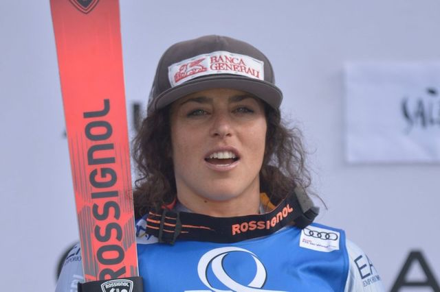 Federica Brignone trionfa nella discesa libera di Sankt Anton, in Austria. Pericolosa caduta per Sofia Goggia, ma senza conseguenze