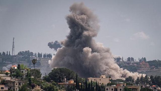 Iran chiude Hormuz, 'raid di Israele in Libano violano accordo'