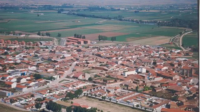 Fallece un niño de 3 años ahogado en una piscina desmontable en Zamora