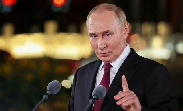 Putin afirmă că Rusia nu caută război cu Europa, dar este pregătită să răspundă
