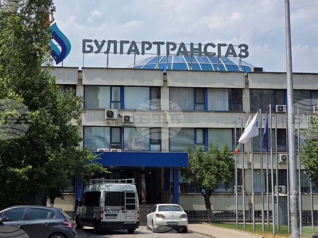 КЗК образува открито производство срещу Народното събрание по жалба на фирма