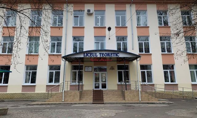 Incendiu la Liceul Iulia Hașdeu din Chișinău