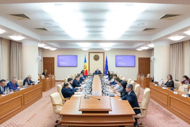 Ședința Guvernului din 29 aprilie. 21 subiecte - pe ordinea de zi