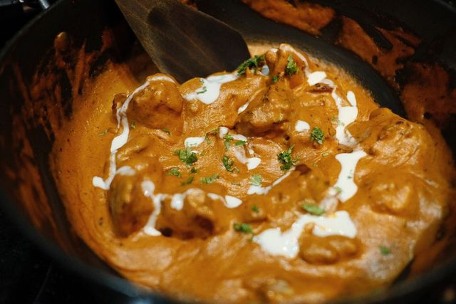 Moti Mahal moves court against Daryaganj to stake claim on butter chicken