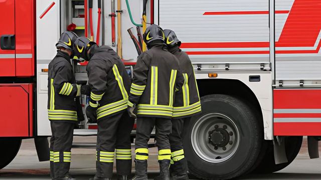 Esplosione in una casa di Martiniana Po, una persona sotto le macerie