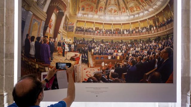 Rosas y espinas de la primera década de Felipe VI en el trono