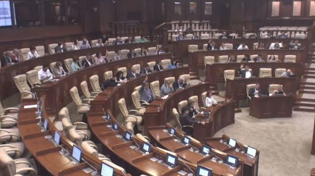 Parlamentul a decis: Membrii partidelor politice declarate neconstituționale nu vor putea fi aleși pe o perioadă de la trei la cinci ani