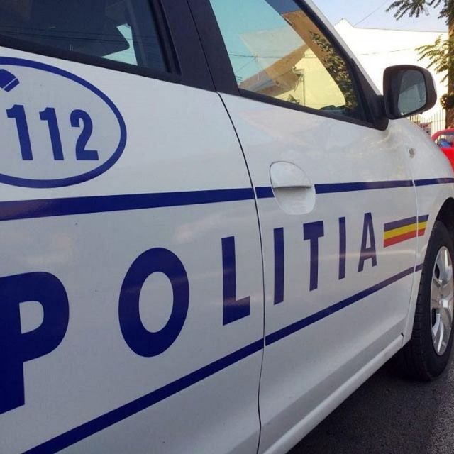 Fată de 16 ani, răpită din centrul unei localități din județul Sălaj. Poliția cere ajutorul populației