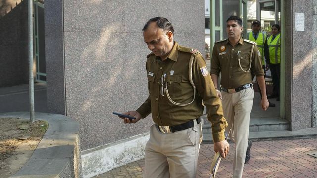 Delhi Police launches drive against immigrants from Bangladesh living illegally in city