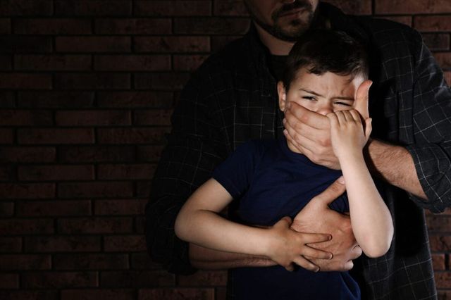 Cetățean bulgar, condamnat pe viață în Republica Moldova pentru exploatarea sexuală a doi copii