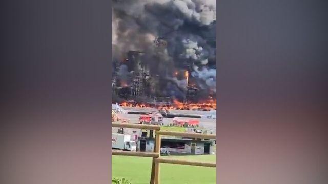 Tomorrowland, fiamme divorano il palco principale a pochi giorni dal festival
