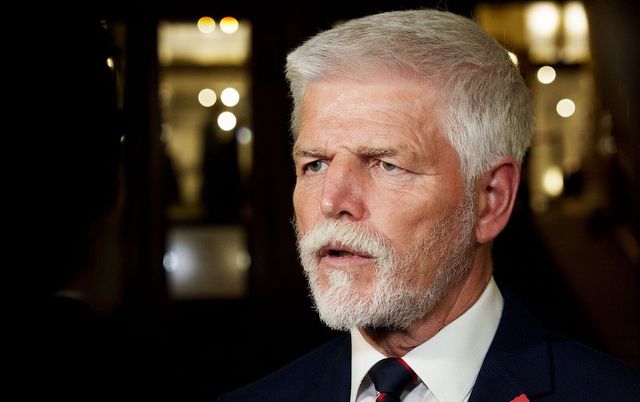 Veřejnost má právo vědět, jak Babiš vyřeší střet zájmů, trvá na svém Pavel