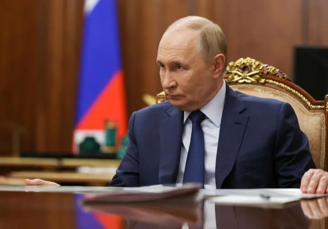 Putin cumple 73 años con la fantasía de llegar «a los 150»