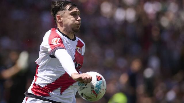 Andrei Rațiu, la înălțime în Rayo Vallecano - Strasbourg! Nota primită de român după turul semifinalelor Conference League
