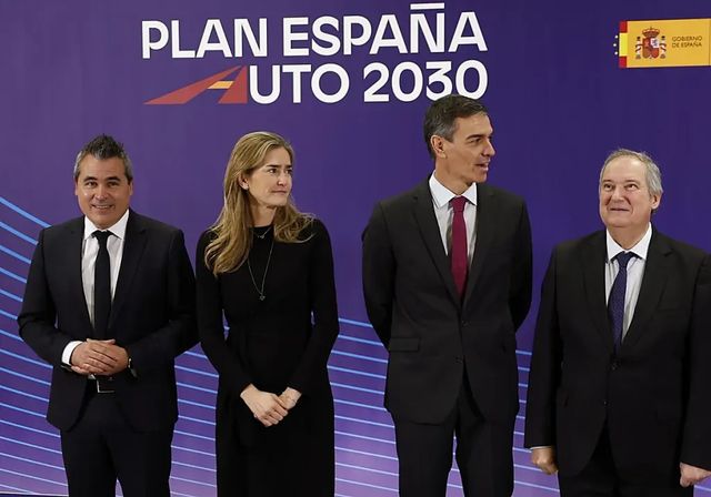Sánchez anuncia 1.280 millones de euros para impulsar el vehículo eléctrico