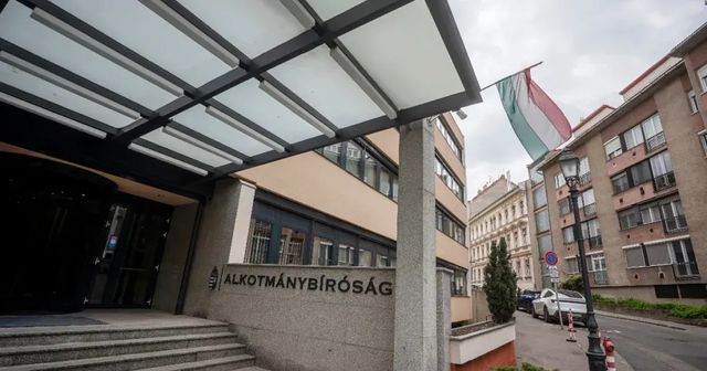 Alaptörvény-ellenesek a szolidaritási hozzájárulás alkalmazásának egyes részei az Alkotmánybíróság szerint
