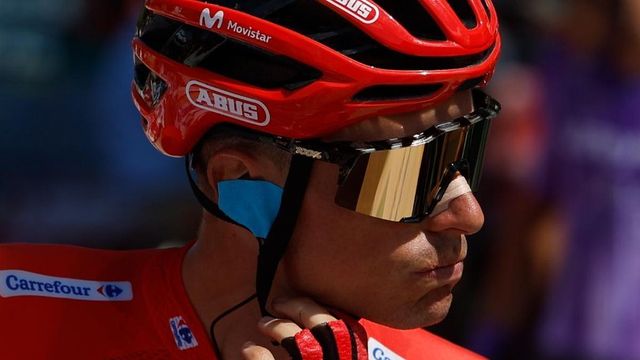 Enric Mas contiene a Roglic
