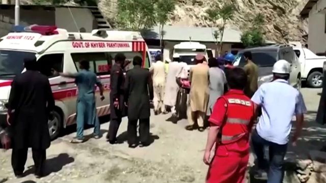 38 killed in deadly gun attack on vehicles carrying Shiites in Pakistan