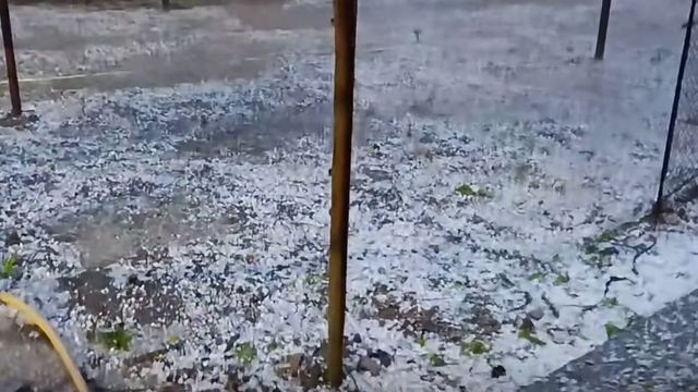 Жълт код за опасност от градушки, валежи и бури