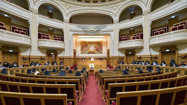 Sfântul Sinod al Bisericii Ortodoxe Române a aprobat retragerea mitropolitului Petru