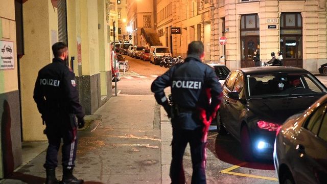 Esetleges terrortámadás miatt a Bécsben tartózkodó magyarok figyeljék a rendőrség tájékoztatását