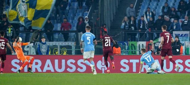 CFR Cluj învinsă pe Olimpico de Lazio care a jucat 75 de minute în 10 oameni