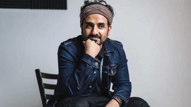 Vir Das' Gesture For Fan Who Waited 2 Years To Watch His Show Is Viral