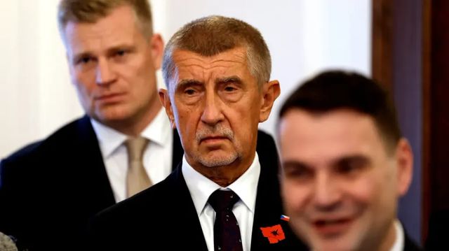 Macinka potvrdil, že trvá na Turkovi ve vládě