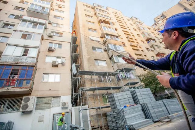 Blocurile construite înainte de 1990 primesc sprijin pentru renovare