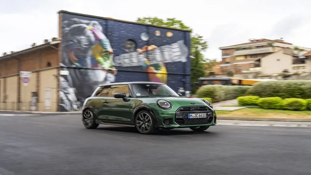 MINI Cooper S John Cooper Works: inspirado en las carreras